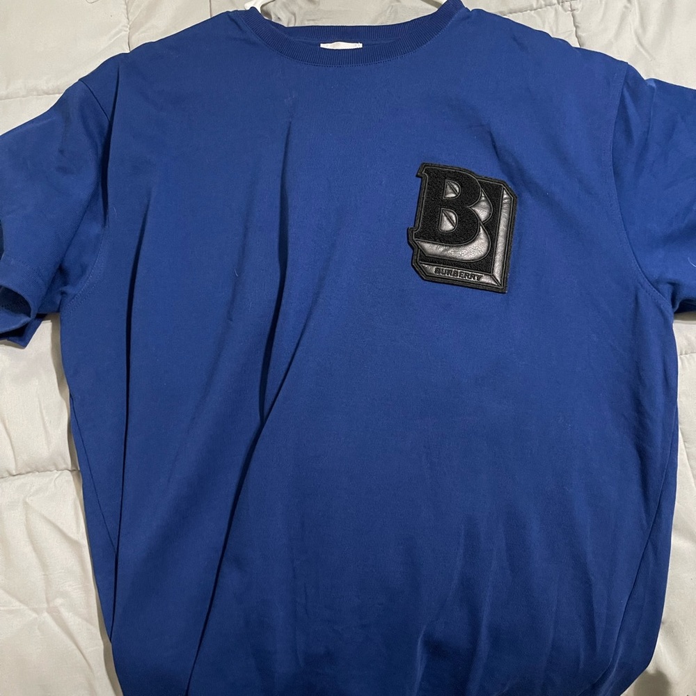 Burberry T shirt